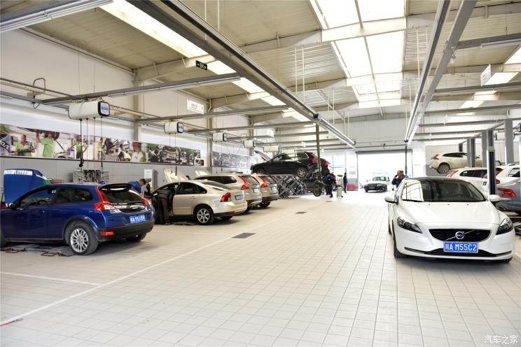 领克智能与沃尔沃豪华 巴蜀年轻人如何选择？